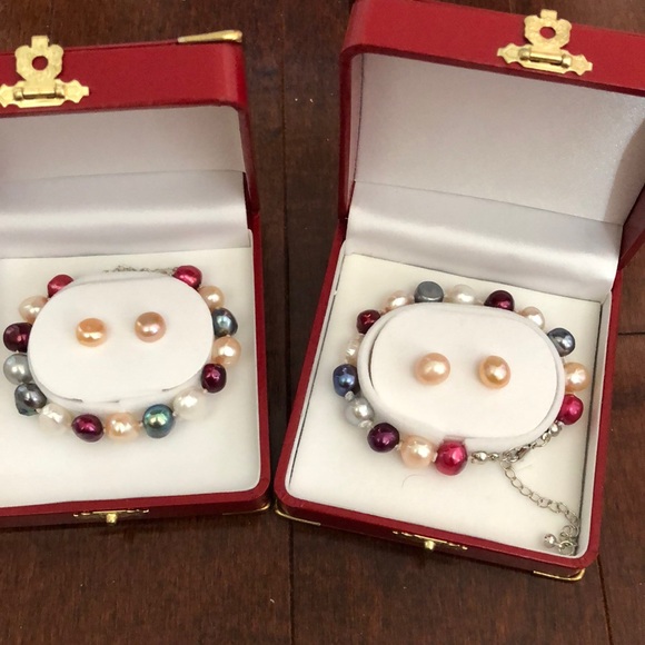 Saltwater pearl bracelet and earrings - Picture 2 of 2